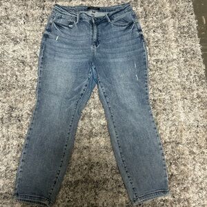 Judy Blue Light Wash Ankle Jeans